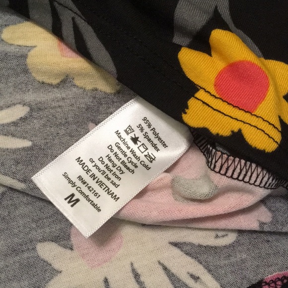 NWT LuLaRoe Gigi Fitted Elbow-Sleeve Tee, size M - Picture 5 of 5